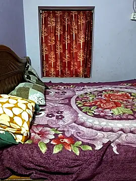 luci-queen online show from 10/08/25, 06:04