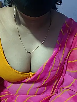 luci-queen online show from 11/11/25, 12:44