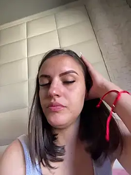 gaucha5 online show from 12/04/25, 03:33