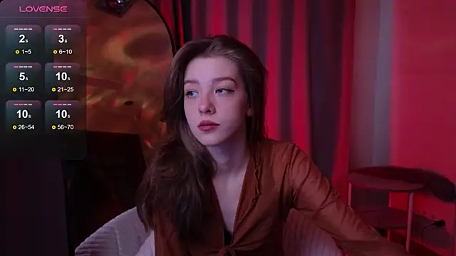 Snapshot of AstraMist chatting on 10/24/25, 07:40 AstraMist online show from 10/24/25, 07:40