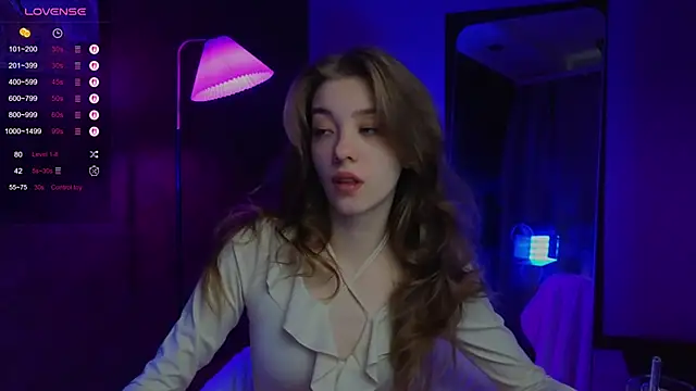 Snapshot of AstraMist chatting on 10/12/25, 11:00 AstraMist online show from 10/12/25, 11:00