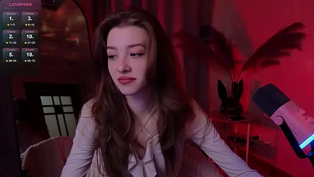 Snapshot of AstraMist chatting on 10/14/25, 03:12 AstraMist online show from 10/14/25, 03:12