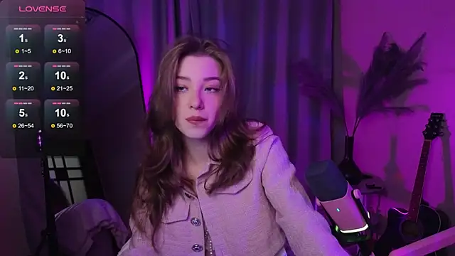 Snapshot of AstraMist chatting on 09/21/25, 02:11 AstraMist online show from 09/21/25, 02:11