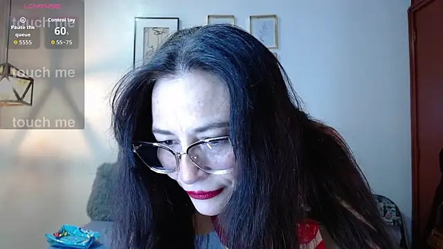  naomi s online show from 04/10/26, 01:40