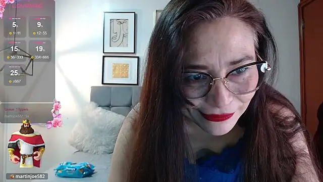 Snapshot of _naomi_s chatting on 05/18/26, 01:38 naomi s online show from 05/18/26, 01:38
