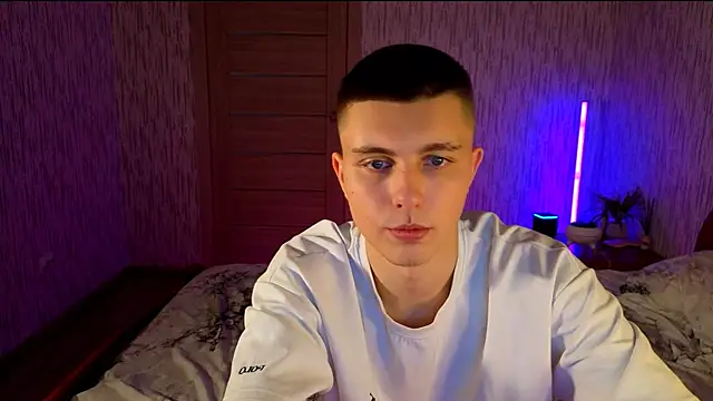 Denisx444 online show from 10/17/25, 04:38