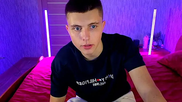 Denisx444 online show from 10/24/25, 10:09