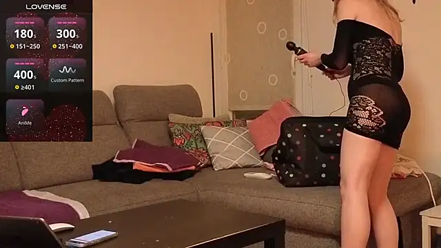 Snapshot of chatting on 02/11/26, 09:47 online show from 02/11/26, 09:47