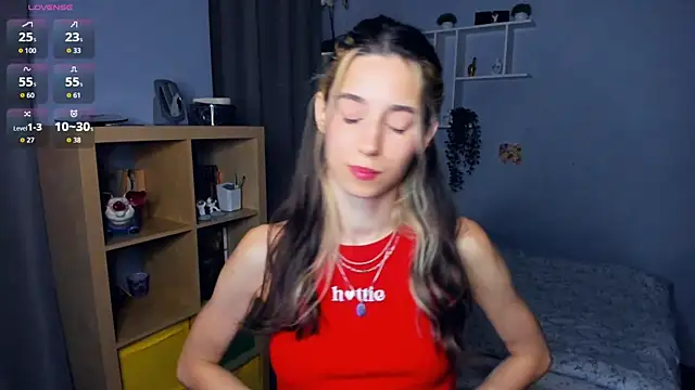 Snapshot of AntonettaTarring chatting on 09/20/25, 07:24 AntonettaTarring online show from 09/20/25, 07:24