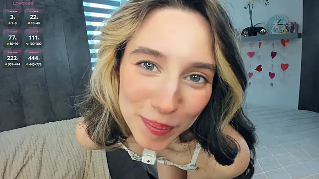 AntonettaTarring online show from 03/15/26, 07:48