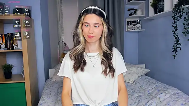 Snapshot of AntonettaTarring chatting on 09/25/25, 07:47 AntonettaTarring online show from 09/25/25, 07:47