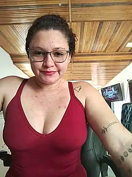 Snapshot of zulaija_masih chatting on 06/02/26, 05:24 zulaija masih online show from 06/02/26, 05:24