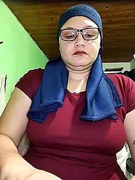 Snapshot of zulaija_masih chatting on 09/18/25, 01:52 zulaija masih online show from 09/18/25, 01:52