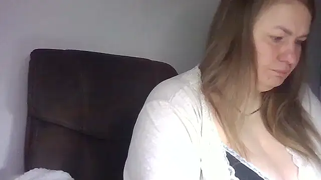 Snapshot of MartaXLove chatting on 10/01/25, 06:23 MartaXLove online show from 10/01/25, 06:23