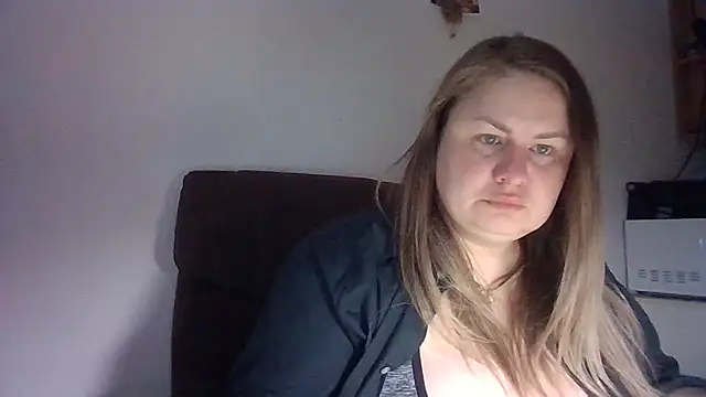 Snapshot of MartaXLove chatting on 09/13/25, 03:34 MartaXLove online show from 09/13/25, 03:34