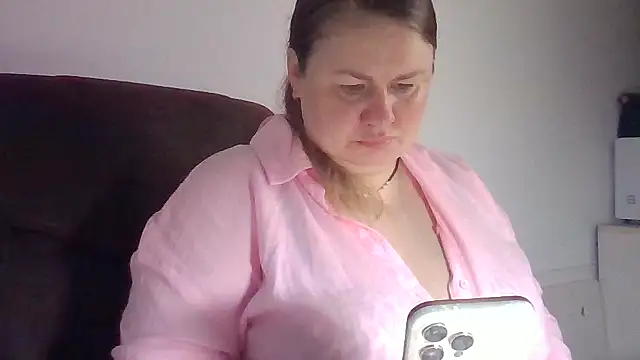 Snapshot of MartaXLove chatting on 09/20/25, 06:46 MartaXLove online show from 09/20/25, 06:46