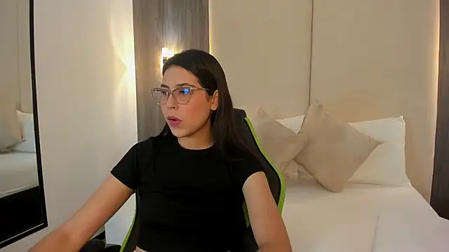 desireee  online show from 01/14/26, 12:20