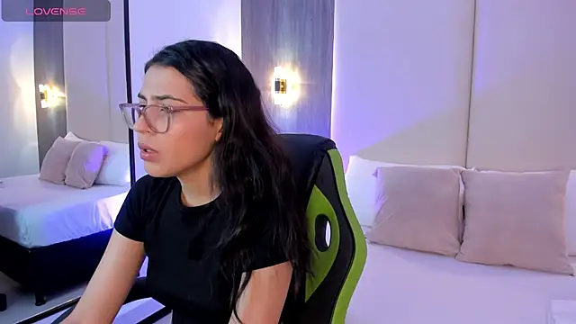 desireee  online show from 02/28/26, 12:16