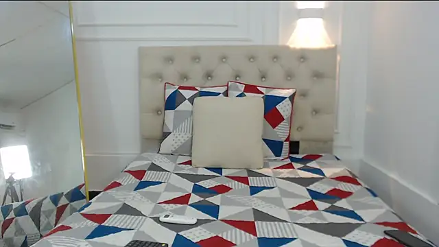 charlotte dante212 online show from 12/21/25, 02:57