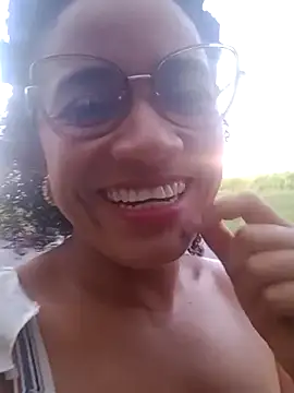 charlotte dante212 online show from 11/06/25, 10:36