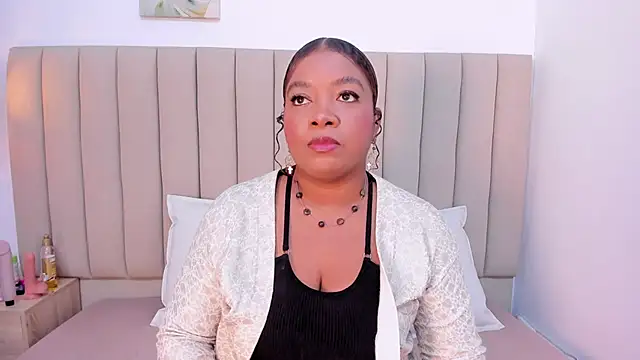 Snapshot of Afrodita_de_amor chatting on 12/16/25, 11:36 Afrodita de amor online show from 12/16/25, 11:36