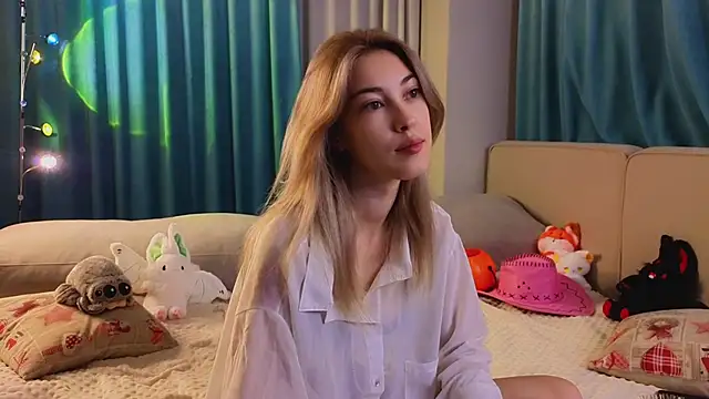 Snapshot of AngelicRice chatting on 10/23/25, 11:09 AngelicRice online show from 10/23/25, 11:09