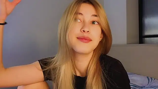 Snapshot of AngelicRice chatting on 11/23/25, 11:31 AngelicRice online show from 11/23/25, 11:31