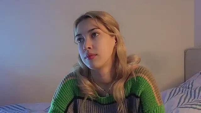 Snapshot of AngelicRice chatting on 11/22/25, 11:09 AngelicRice online show from 11/22/25, 11:09