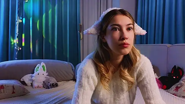 Snapshot of AngelicRice chatting on 10/20/25, 11:11 AngelicRice online show from 10/20/25, 11:11