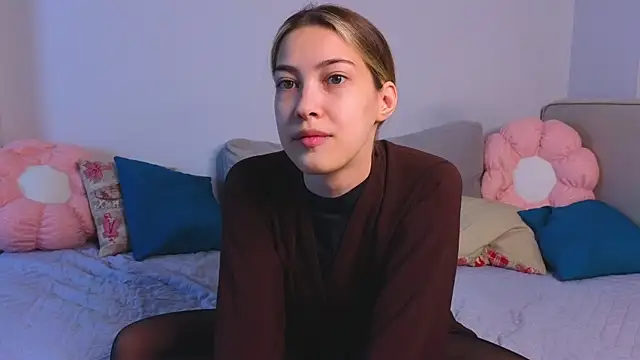 Snapshot of AngelicRice chatting on 09/24/25, 11:28 AngelicRice online show from 09/24/25, 11:28