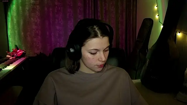 CutieAnny online show from 03/23/26, 08:08