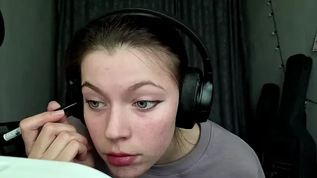 CutieAnny online show from 02/03/26, 06:11