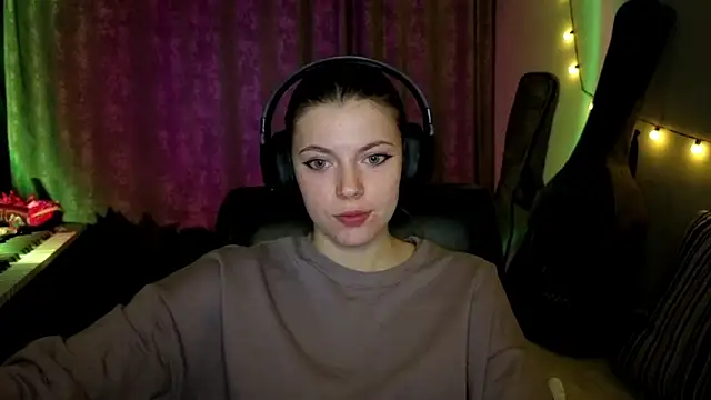 CutieAnny online show from 03/21/26, 09:30