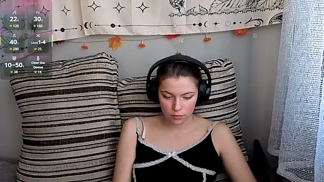 CutieAnny online show from 11/15/25, 05:11