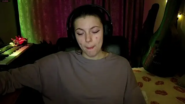 CutieAnny online show from 04/10/26, 09:33