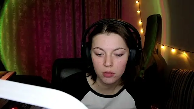 CutieAnny online show from 03/04/26, 08:16