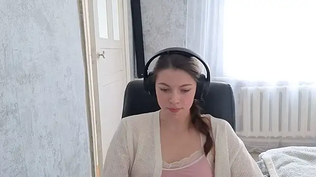 CutieAnny online show from 11/06/25, 05:55