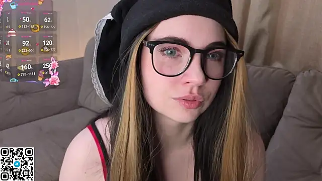 EvaBlimey online show from 12/18/25, 05:23