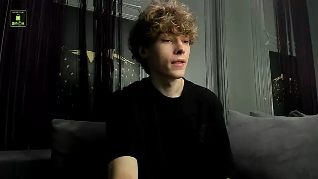 Snapshot of Kevin_Garsia chatting on 09/15/25, 03:23 Kevin Garsia online show from 09/15/25, 03:23