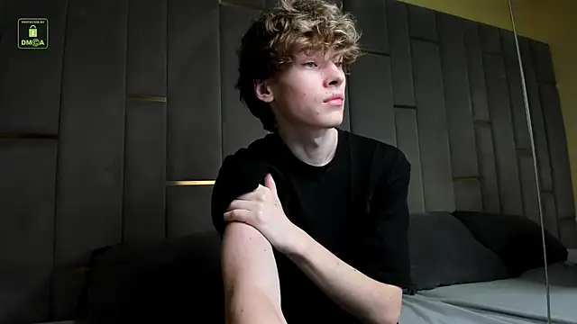 Snapshot of Kevin_Garsia chatting on 09/18/25, 08:45 Kevin Garsia online show from 09/18/25, 08:45