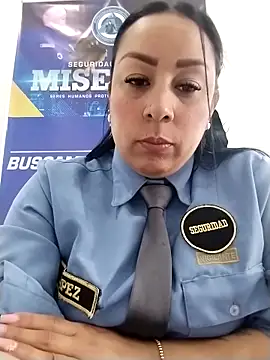 Snapshot of CRISTAL__11 chatting on 11/10/25, 01:38 CRISTAL 11 online show from 11/10/25, 01:38