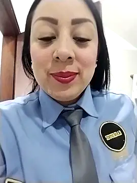 Snapshot of CRISTAL__11 chatting on 11/30/25, 01:01 CRISTAL 11 online show from 11/30/25, 01:01