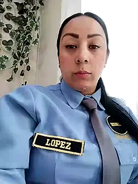 Snapshot of CRISTAL__11 chatting on 09/25/25, 02:01 CRISTAL 11 online show from 09/25/25, 02:01