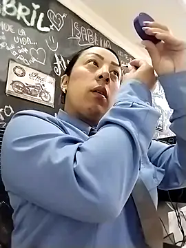 Snapshot of CRISTAL__11 chatting on 10/28/25, 12:26 CRISTAL 11 online show from 10/28/25, 12:26