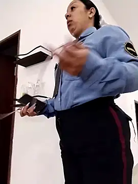 Snapshot of CRISTAL__11 chatting on 11/25/25, 12:27 CRISTAL 11 online show from 11/25/25, 12:27