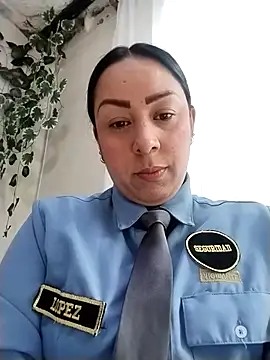 Snapshot of CRISTAL__11 chatting on 10/14/25, 01:56 CRISTAL 11 online show from 10/14/25, 01:56