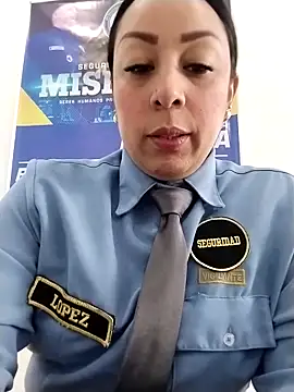 Snapshot of CRISTAL__11 chatting on 11/04/25, 01:15 CRISTAL 11 online show from 11/04/25, 01:15