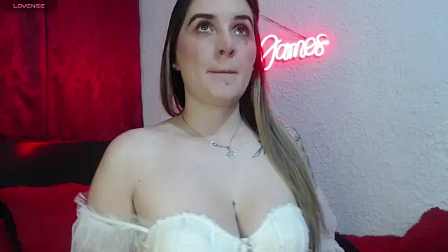 leyla james  online show from 09/14/25, 06:30