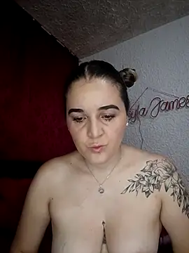 leyla james  online show from 09/27/25, 03:07