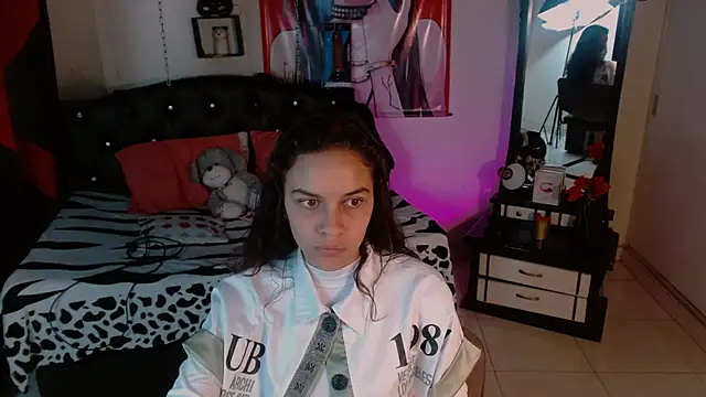 Skylovershot online show from 10/23/25, 07:34